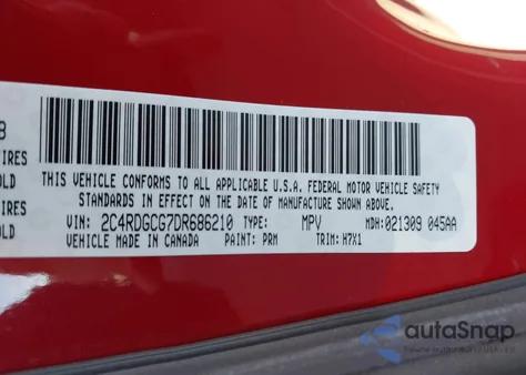 2013 Dodge Grand Caravan Sxt z USA, uszkodzony, nr VIN 2C4RDGCG7DR686210